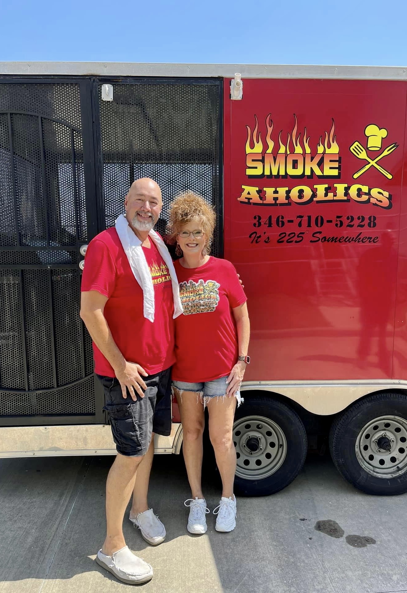 SmokeHolics LLC food truck profile image