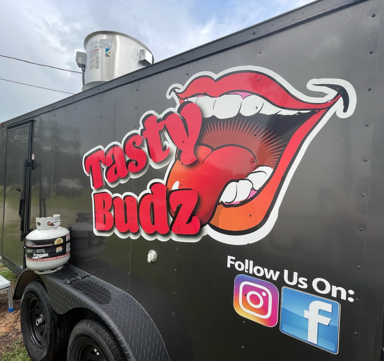 Tasty Budz food truck profile image