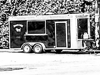 SHAKY DOG Llc food truck profile image