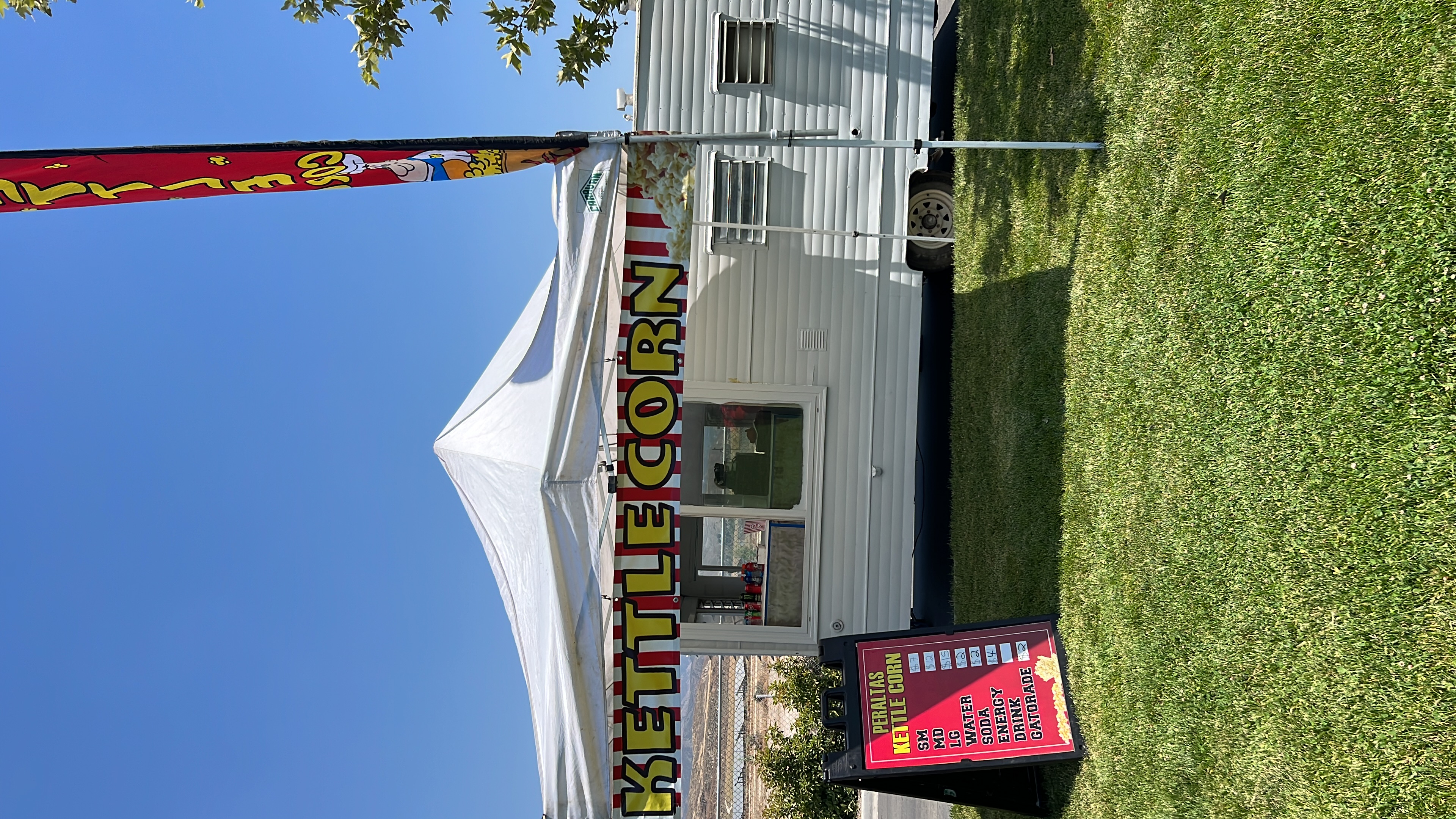 Peraltas kettle corn food truck profile image