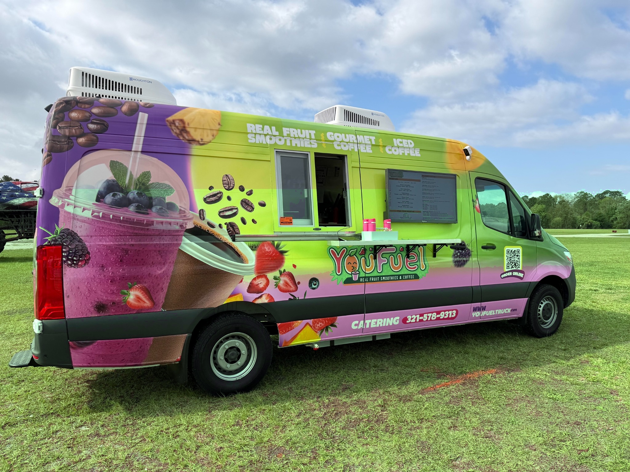 You Fuel - Real Fruit Smoothies & Coffee food truck profile image