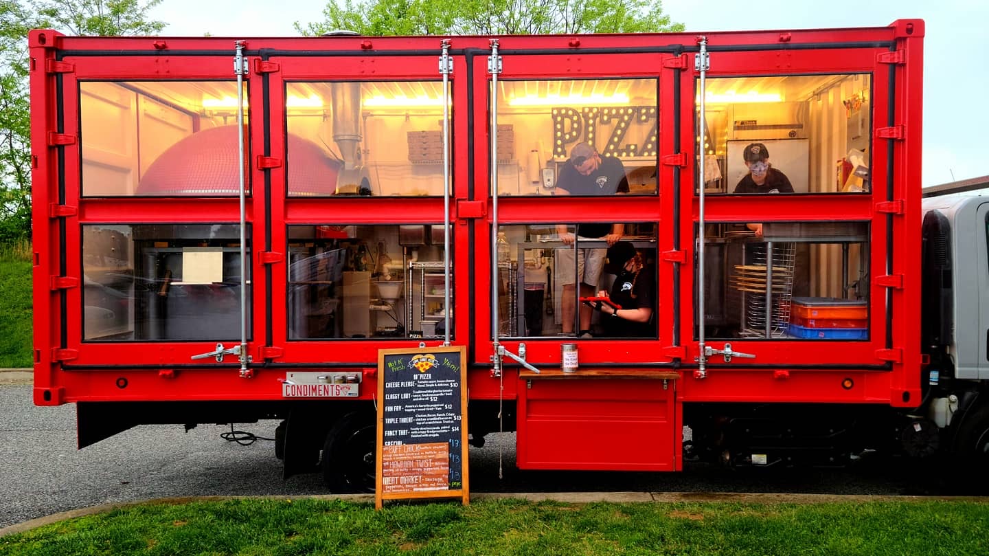 Love.Crust.Pizza food truck profile image