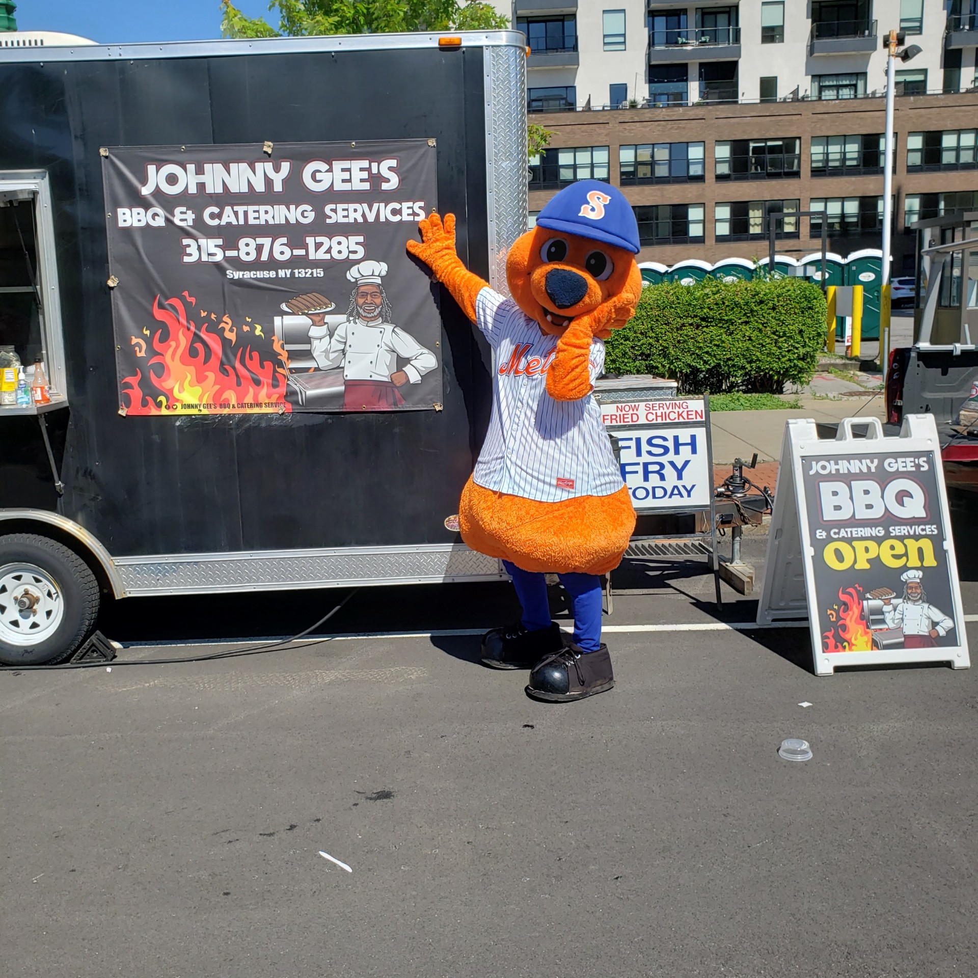 Johnny Gee's BBQ &Catering Services food truck profile image
