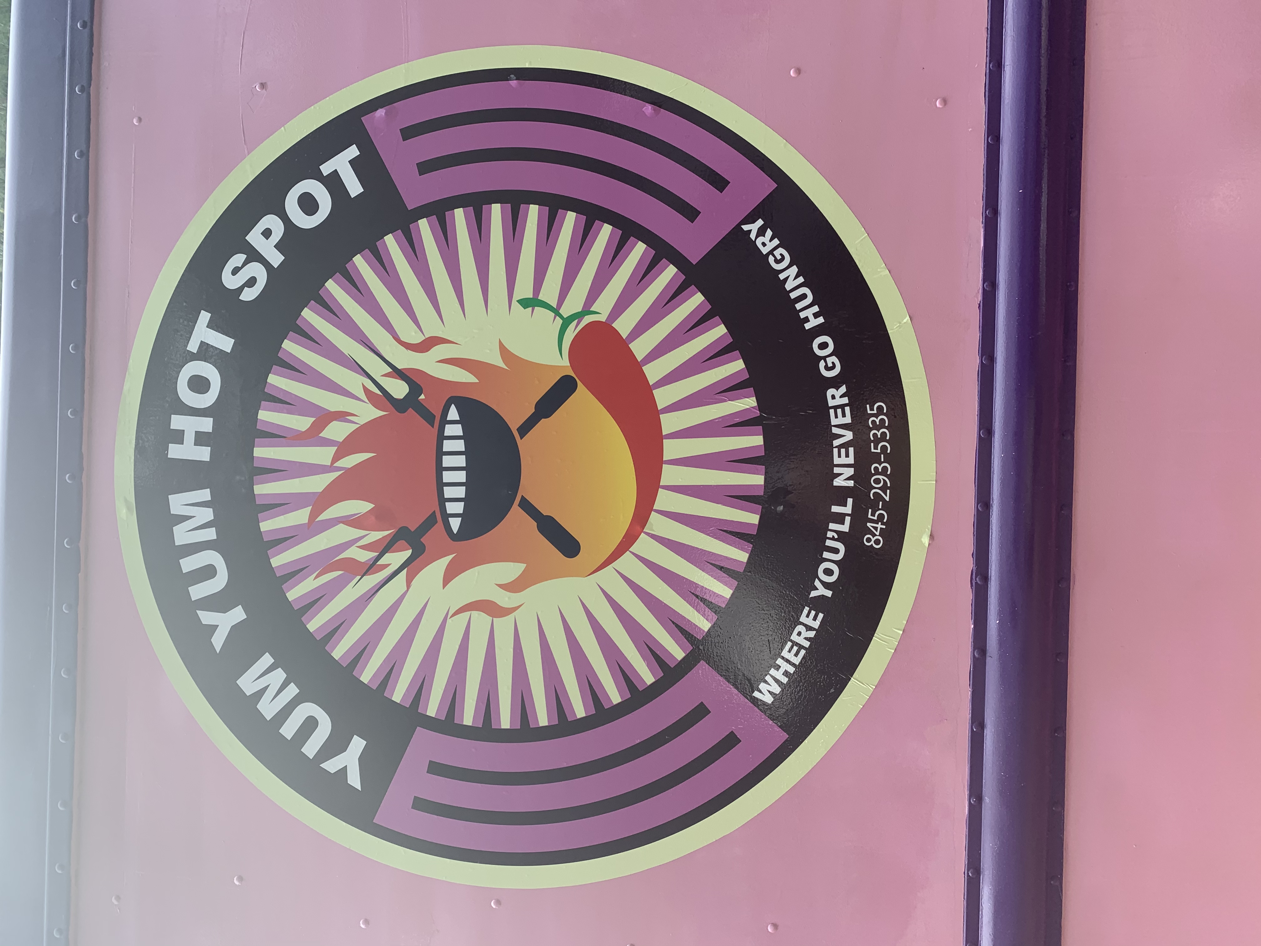 Yum Yum Hot Spot food truck profile image