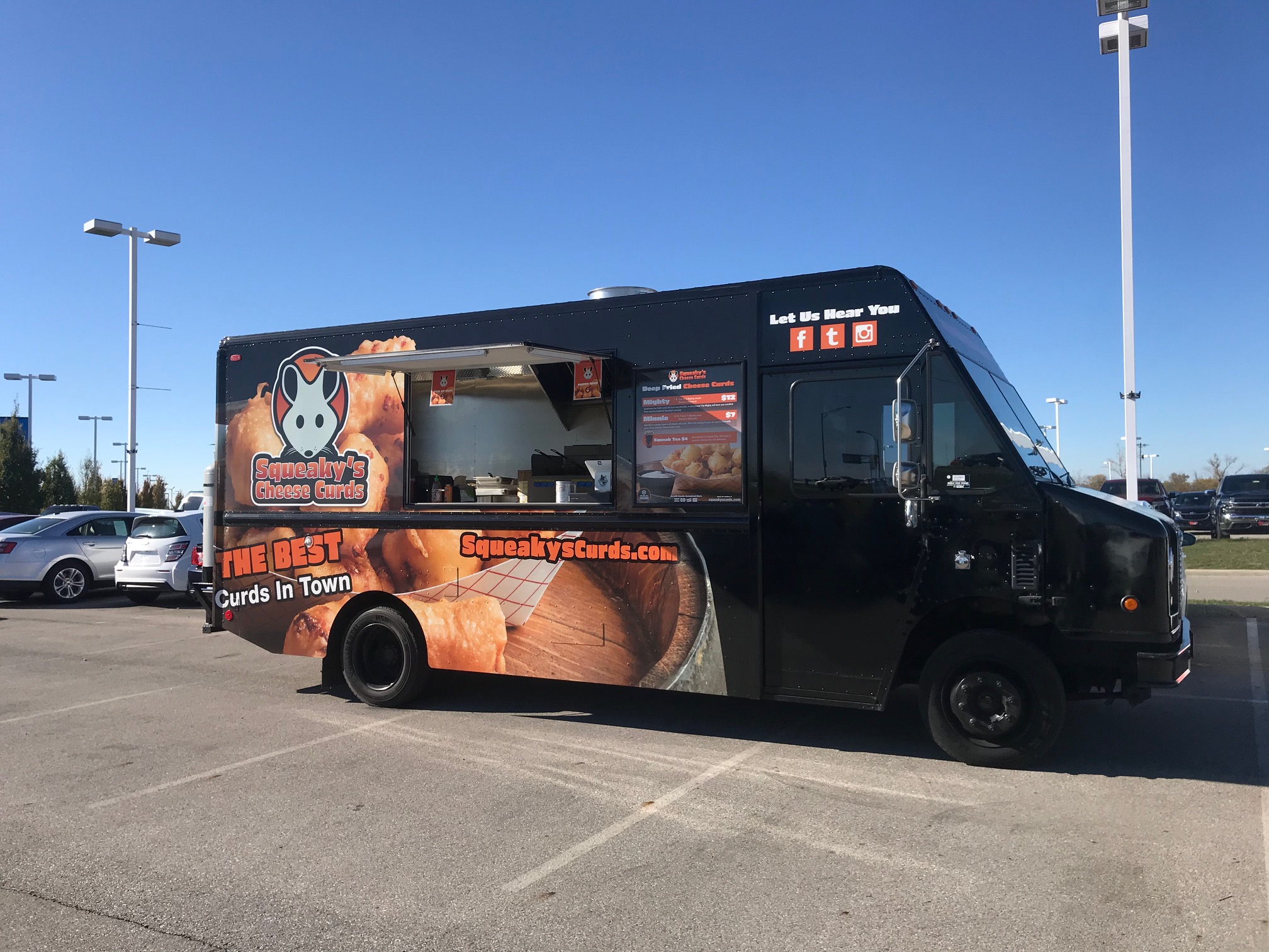 Squeaky's Cheese Curds food truck profile image