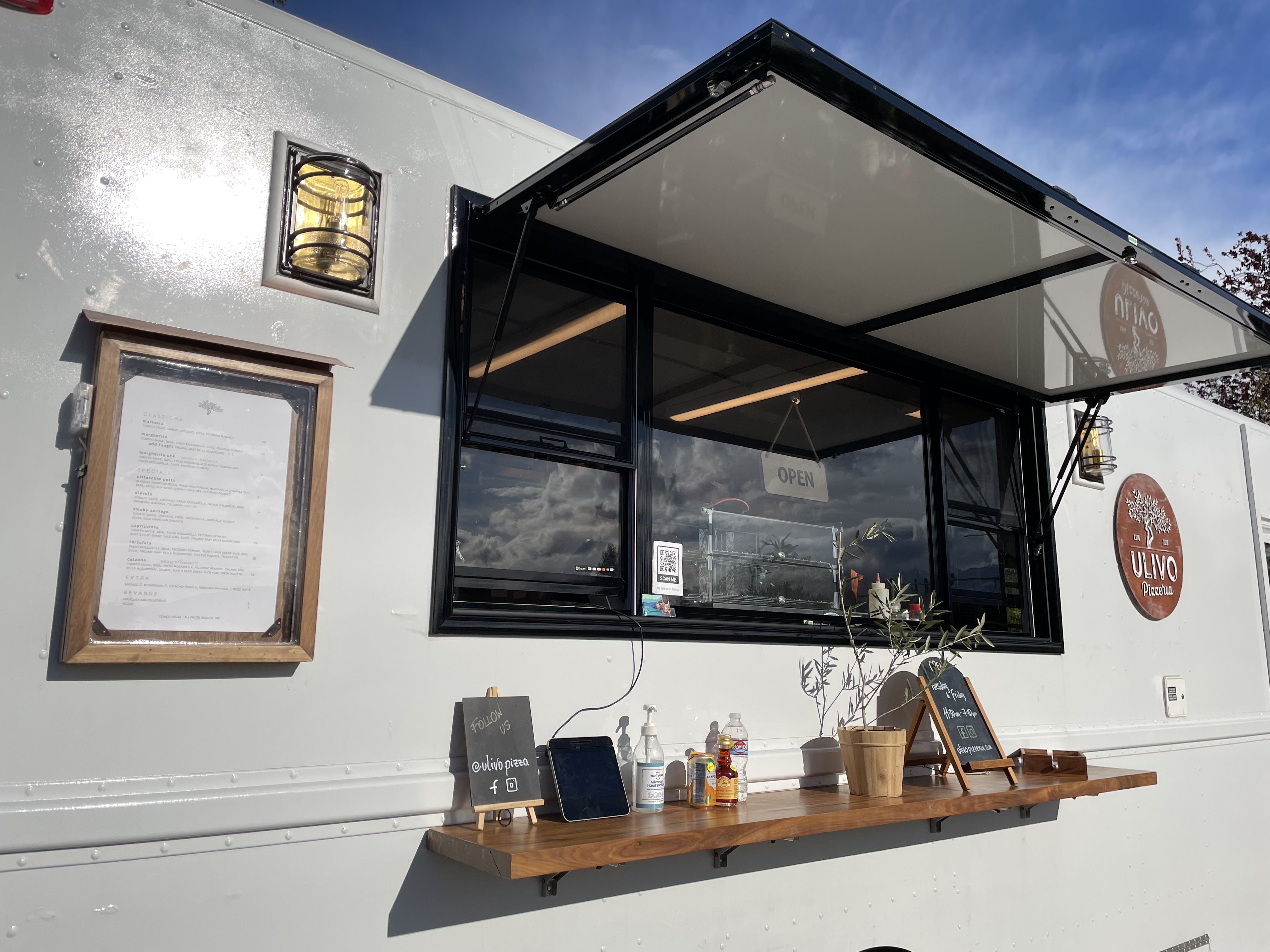 Ulivo Pizzeria LLC food truck profile image